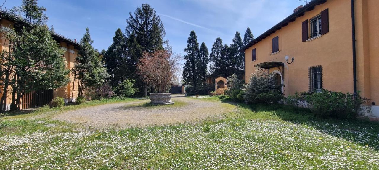 בולוניה Farolfi Apartments Villa Galliera מראה חיצוני תמונה